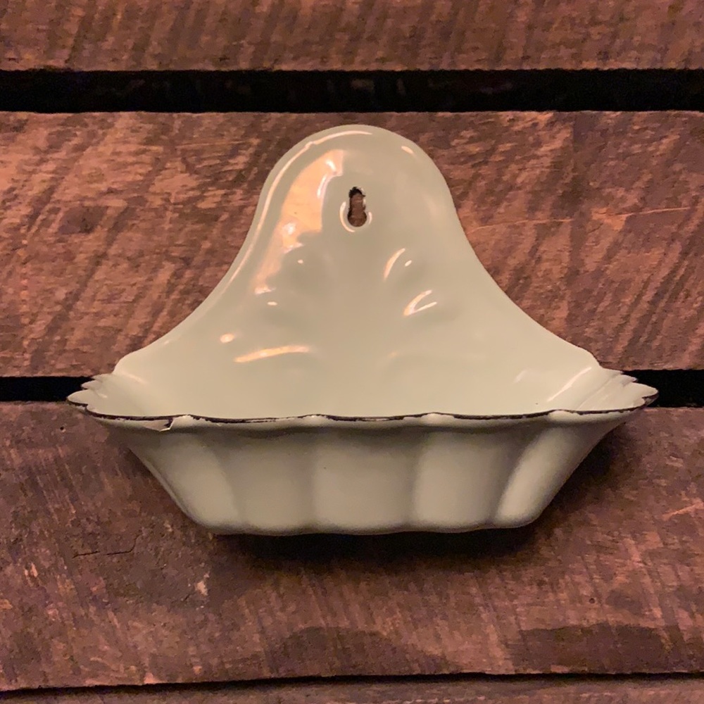 Rustic vintage style enamel soap dish